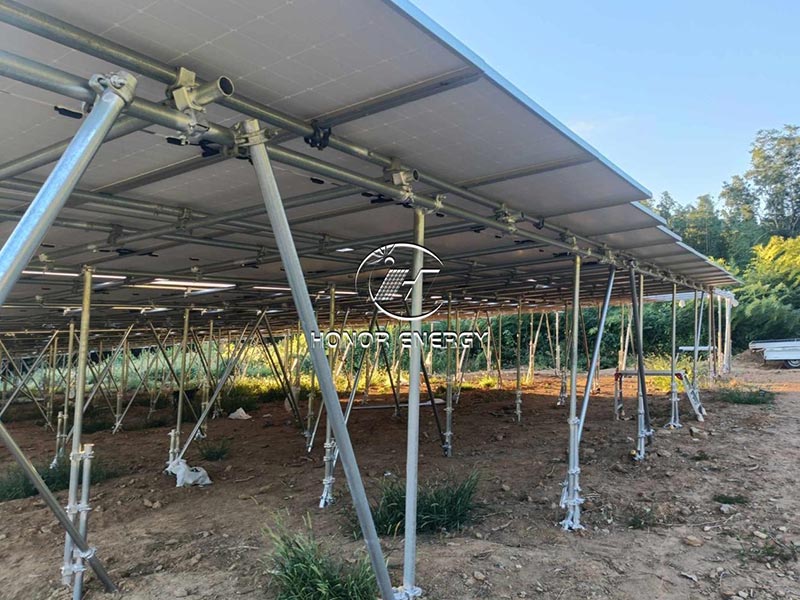 Zergatik aukeratu eguzki altzairuzko lur muntaia zure eguzki proiektuetarako?